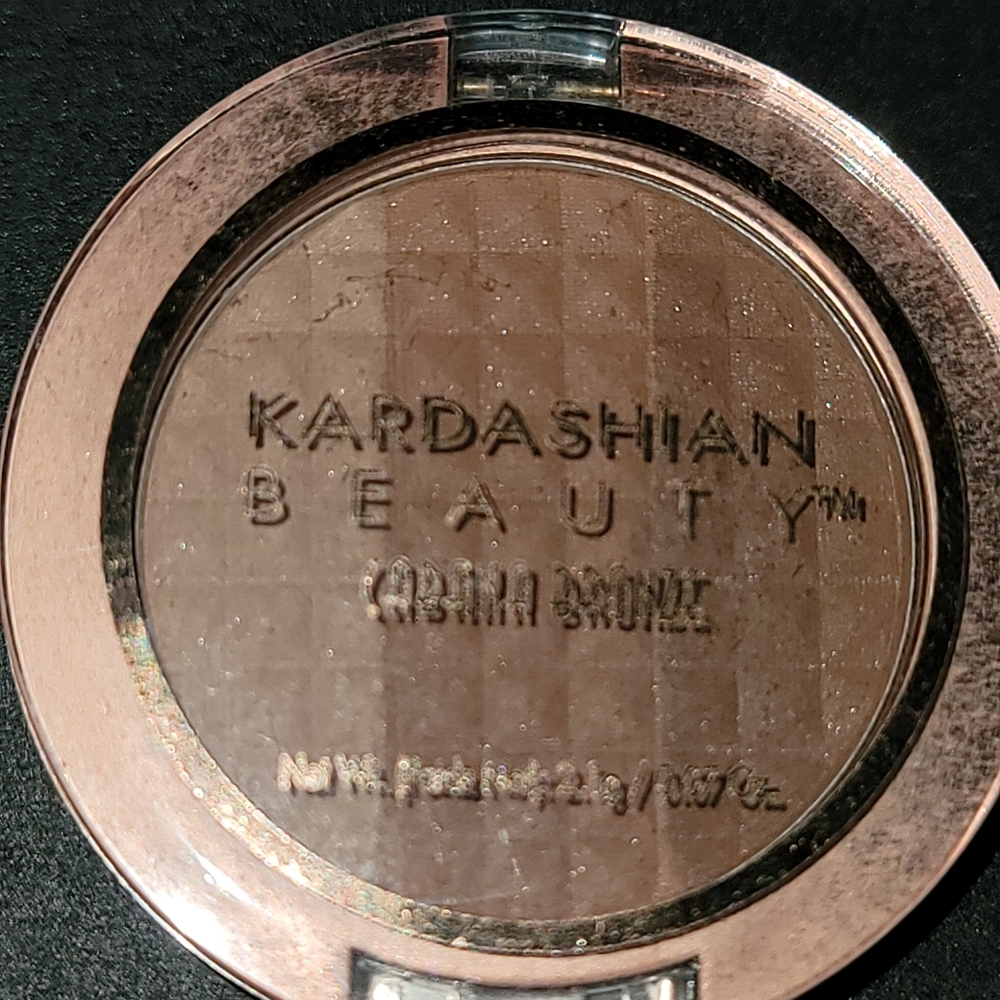Kardashian Beauty Bronzer 601 Cabana Bronze 0.07 oz / 2.1g Travel Size